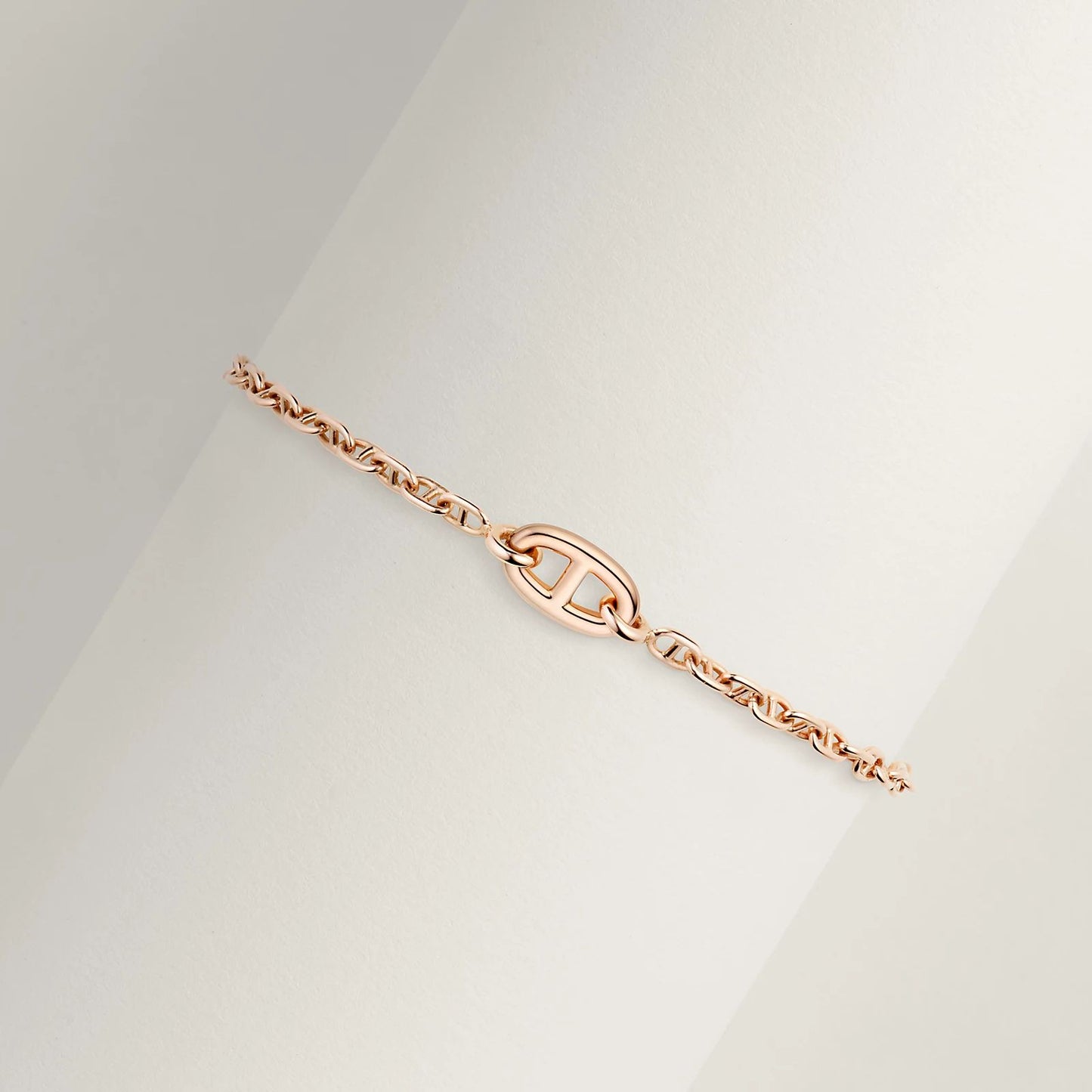 Curved Elegance Bracelet