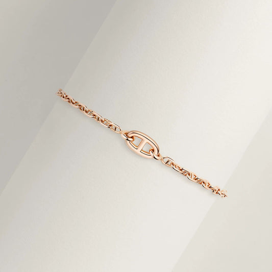 Curved Elegance Bracelet